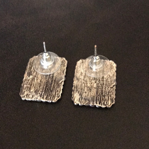 Vintage Silvertone Earrings - Picture 3 of 3